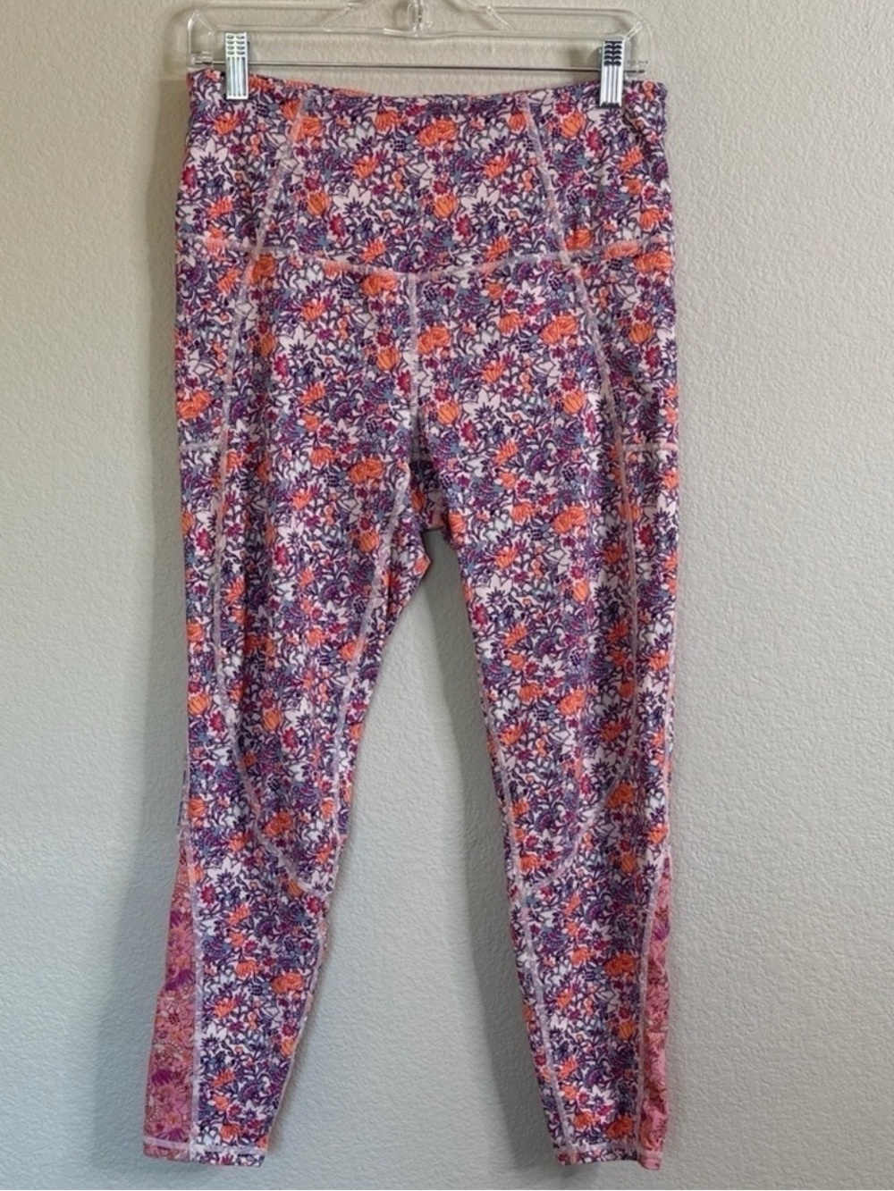 Free People Movement Plié all Day leggings women’s large floral GUC